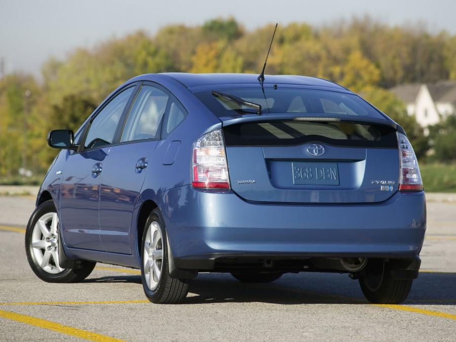  Toyota Prius 2003 года  (US) (фото 5 из 23)
